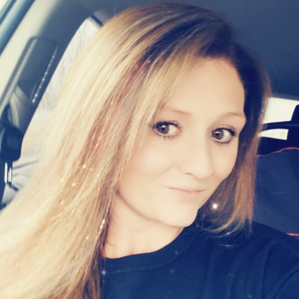 Meet your Posher, Whitney